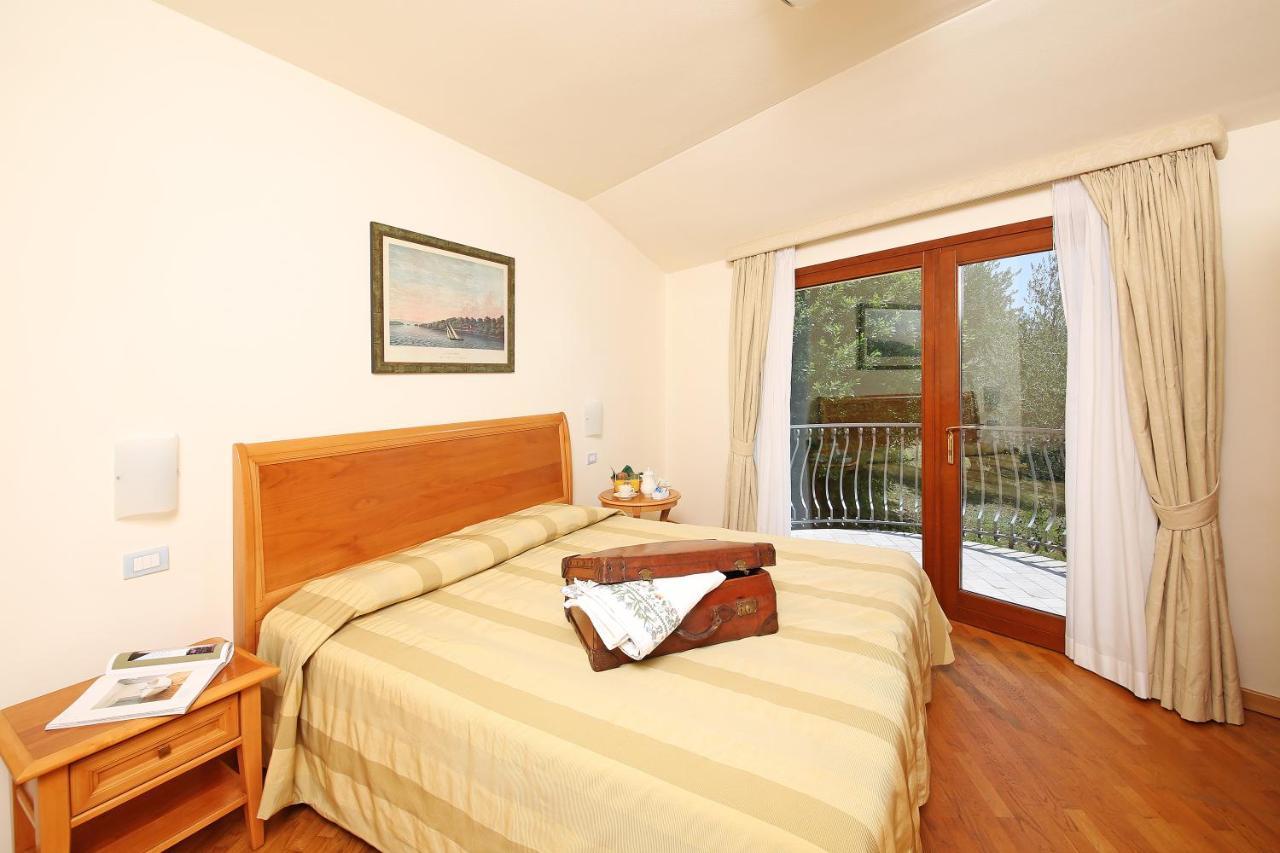 Appartamenti Borgo Gardone Riviera Exterior foto