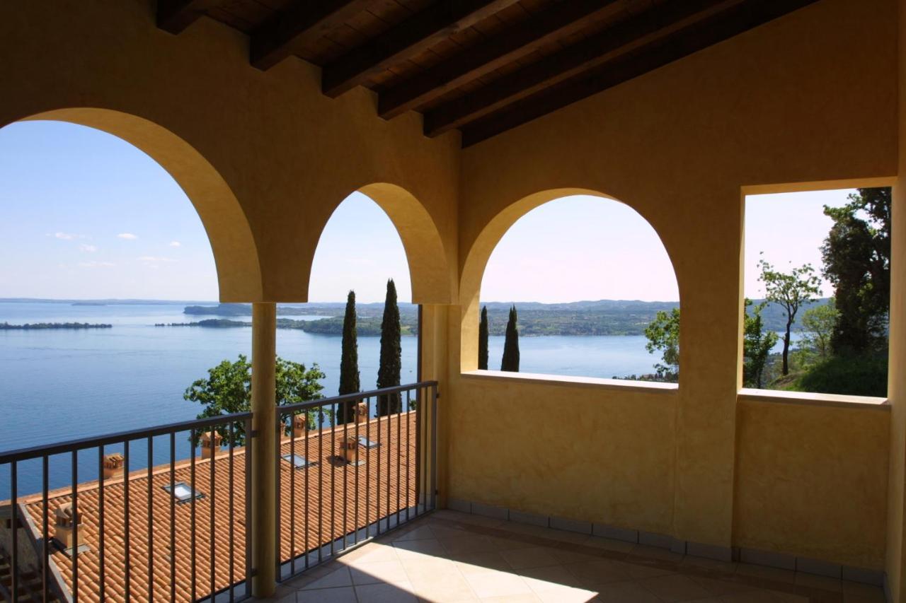 Appartamenti Borgo Gardone Riviera Exterior foto