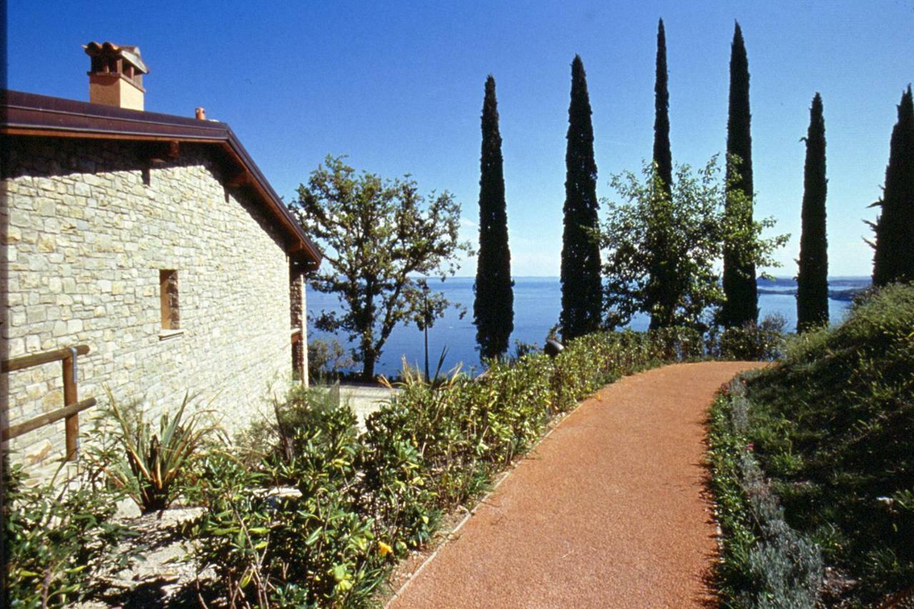 Appartamenti Borgo Gardone Riviera Exterior foto